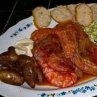 Riesengarnelen in Tomaten-Knoblauchsud